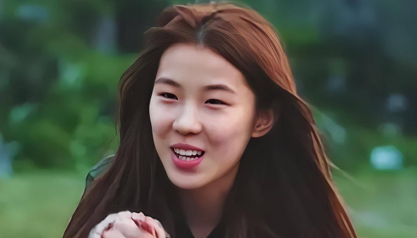 辽宁富家女,16岁吃饭要人喂,参加节目发脾气打导演,6年后怎样_刘思琦