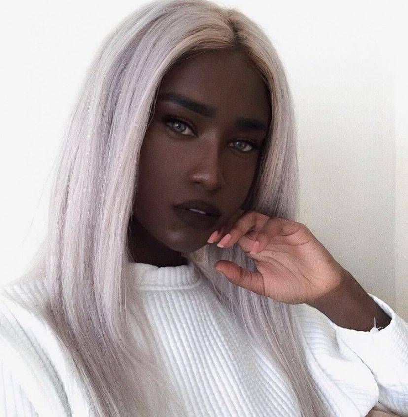 世界最美"黑人女孩",因长相太美,家人不允许她独自.