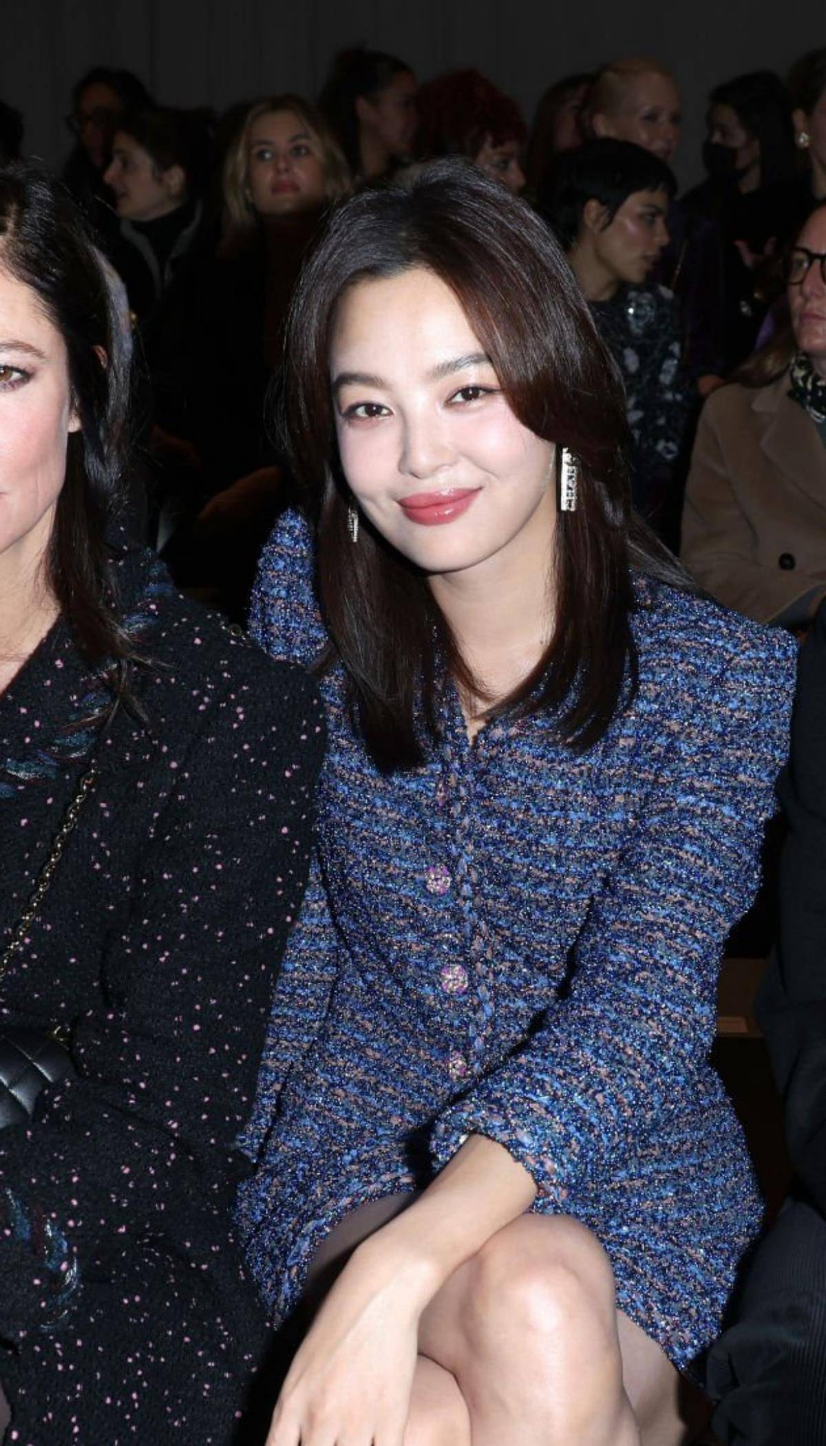 巴黎这一场,穿顶级高定的辛芷蕾,直追周迅,打脸杨幂,赢在哪里_香奈儿