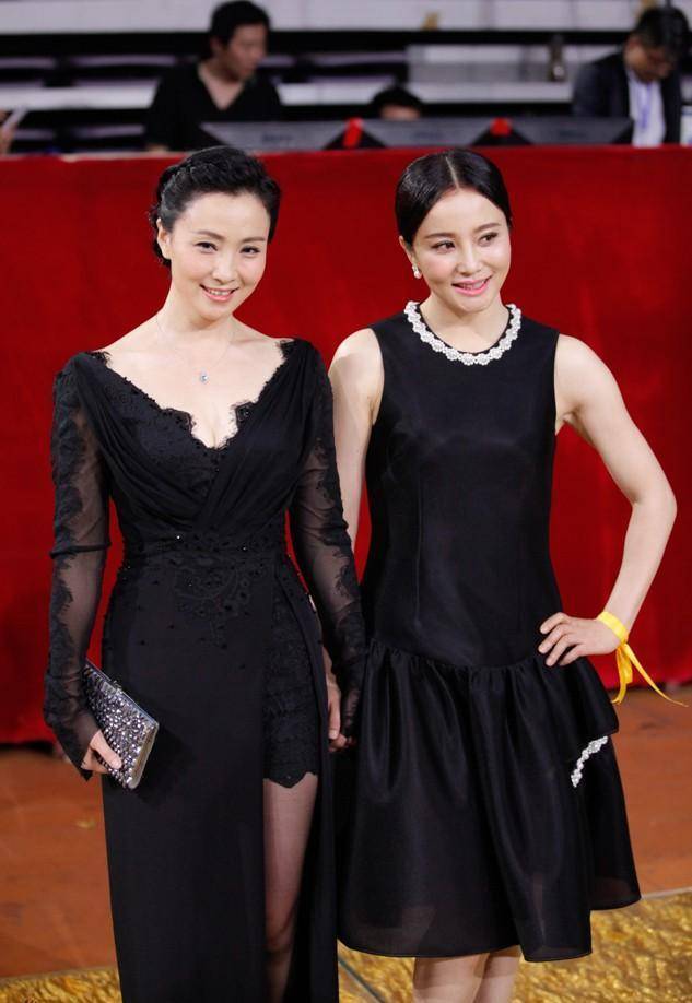 同名不同命,有人无辜被"连坐",有人公开对峙_郑爽_张萌_张檬
