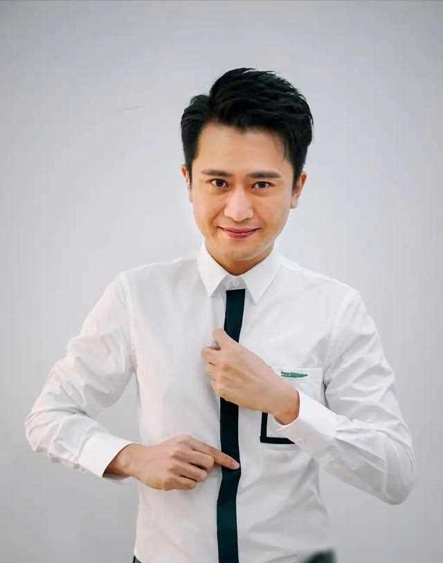 杨帆:抵达沈阳为主持分会场春晚做准备,老同事张蕾第一时间道贺_社会