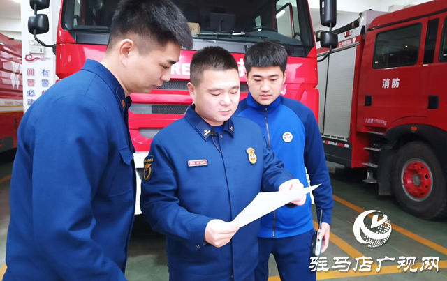 消防员张皓:坚守岗位护平安_时间_救援_乘客