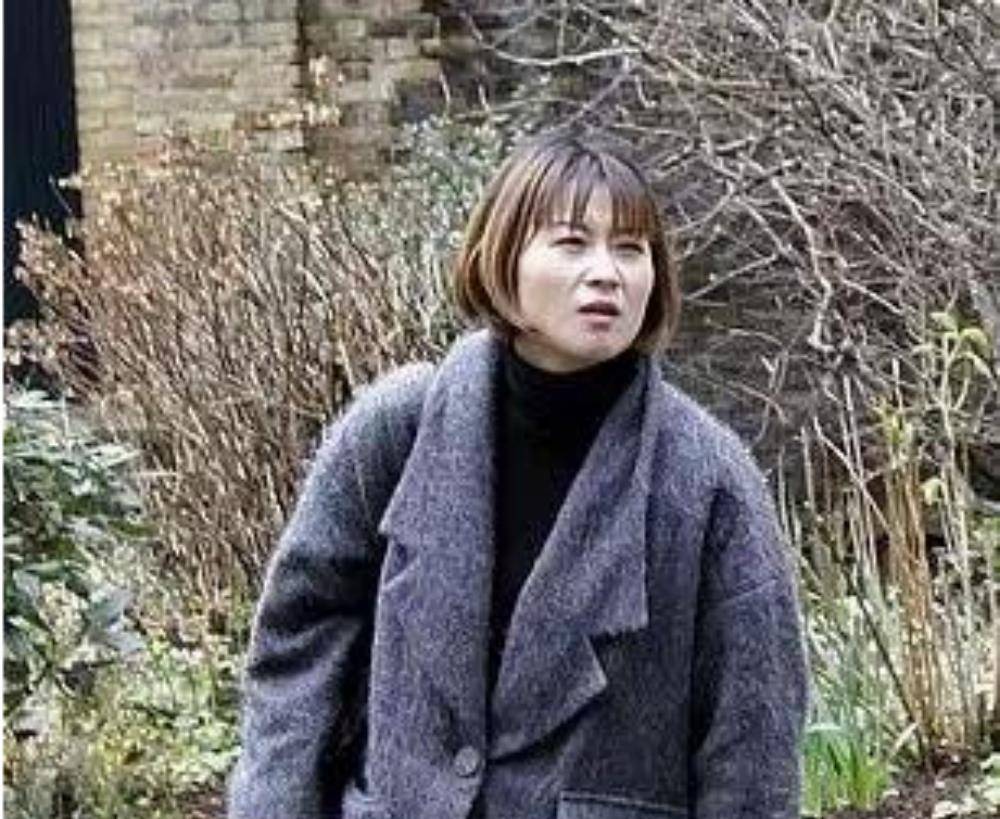 在刘卫东夫妇的认知里,儿子刘坤才刚从学校毕业,工作都尚未稳定,最近