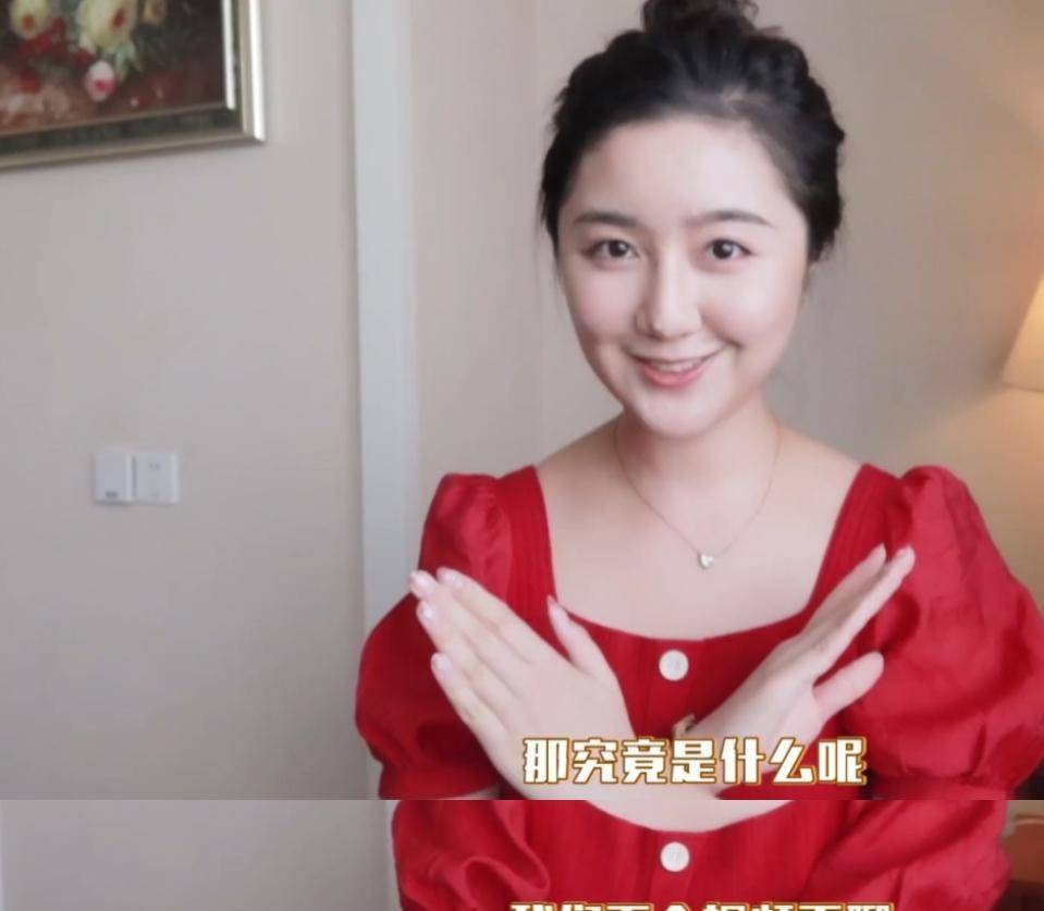 12年前因"哪里不会点哪里"一夜成名,又成康辉师妹,她现状如何_高君雨