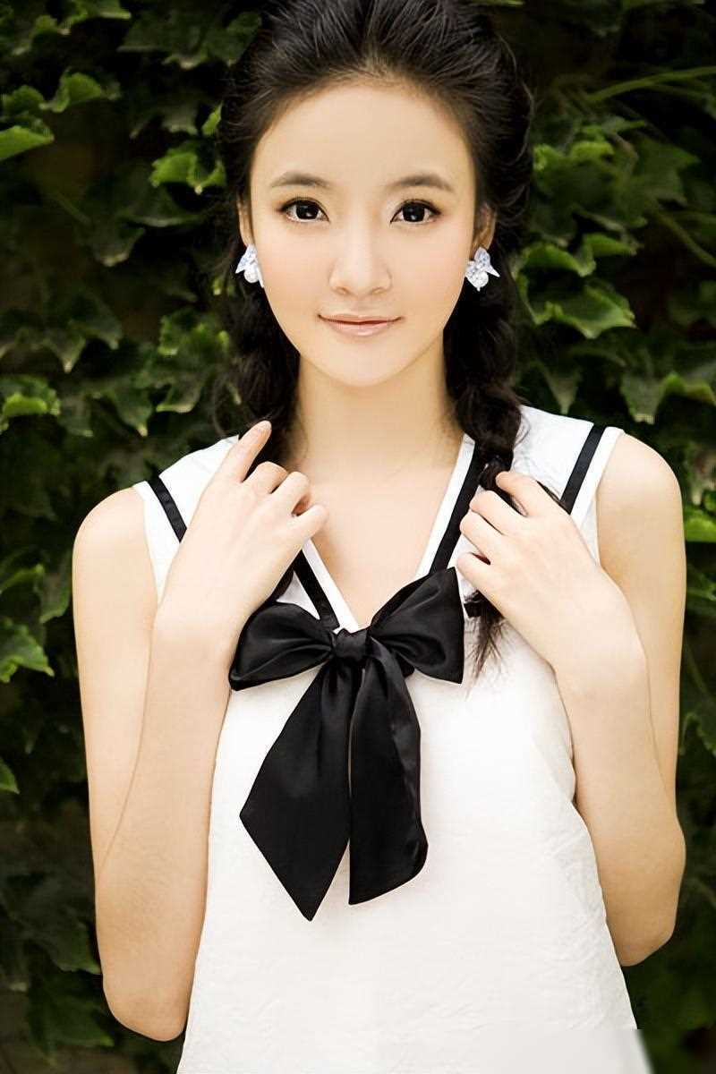 刘雨欣用女儿证明,她没有整容 因为女儿长得和她一模一样!