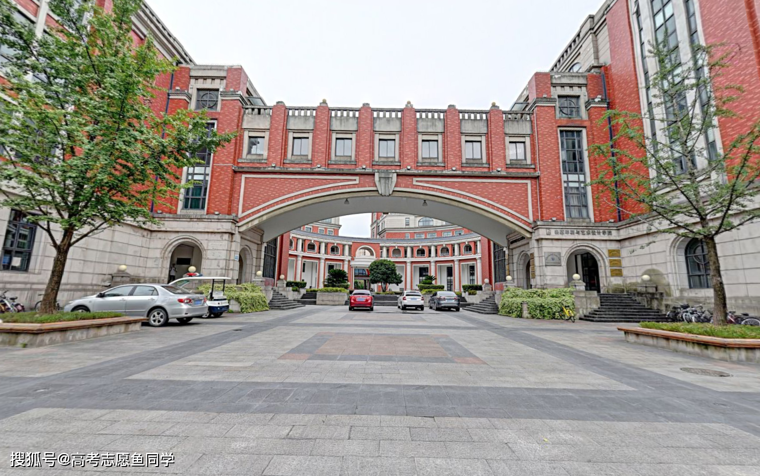 上海市这所"双非理工大学"性价比高,地理位置优越,教育资源丰富_工学