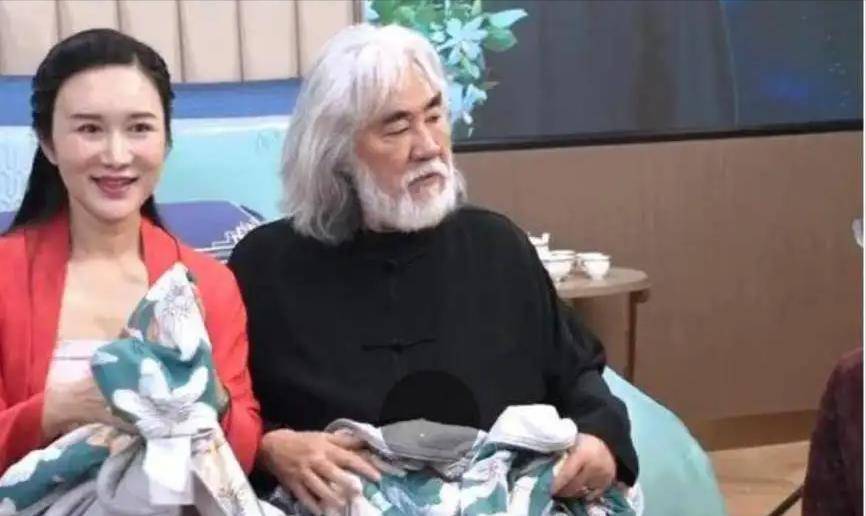 71岁张纪中首次承认,是妻子和老外所生_网友_爱情_孩子