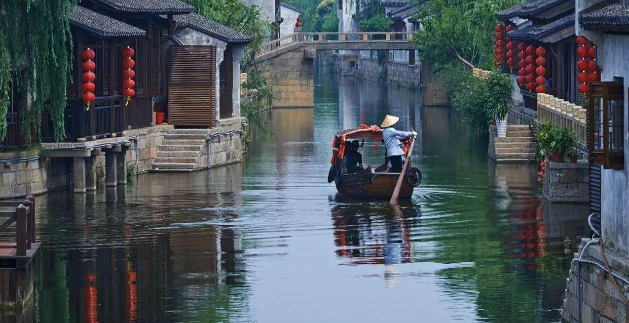 江苏无锡这个千年古镇,被誉为"小苏州",人杰地灵却少_