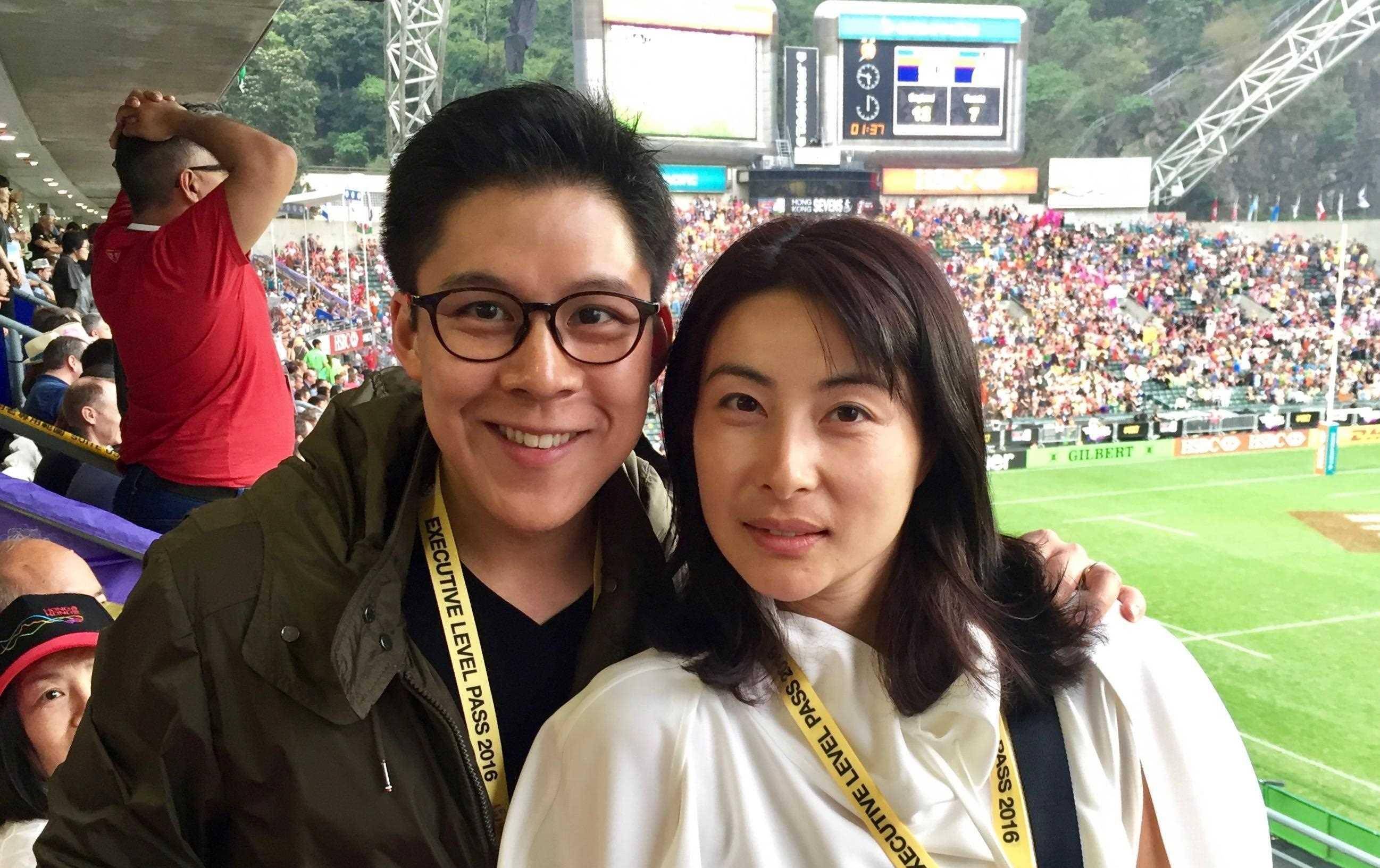 四大家族贵妇团认可郭晶晶,生日宴合影位置彰显其地位