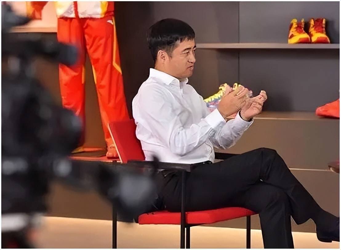 厦门富豪丁世忠,又收获一家上市公司,家族已有四人身家超百亿_安踏