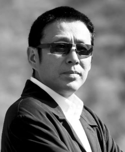 "老戏骨"陈道明书法:戏里戏外一个样,字迹霸气十足,功力深厚