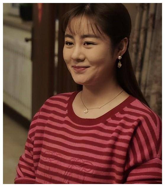 王小蒙膀大腰圆,刘英似大妈?兰妮大出意料!