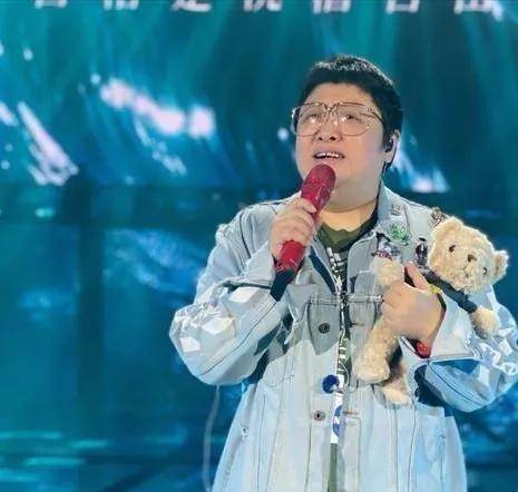 歌唱家韩红,做慈善不为名利,她的事迹令人感动不已_活动_援助_武汉市