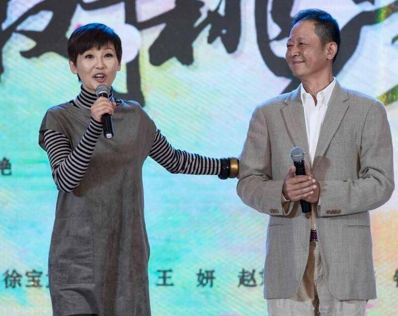 情圣王志文:人不潇洒枉少年,但对婚姻必须认真,年轻人都学着点_来源