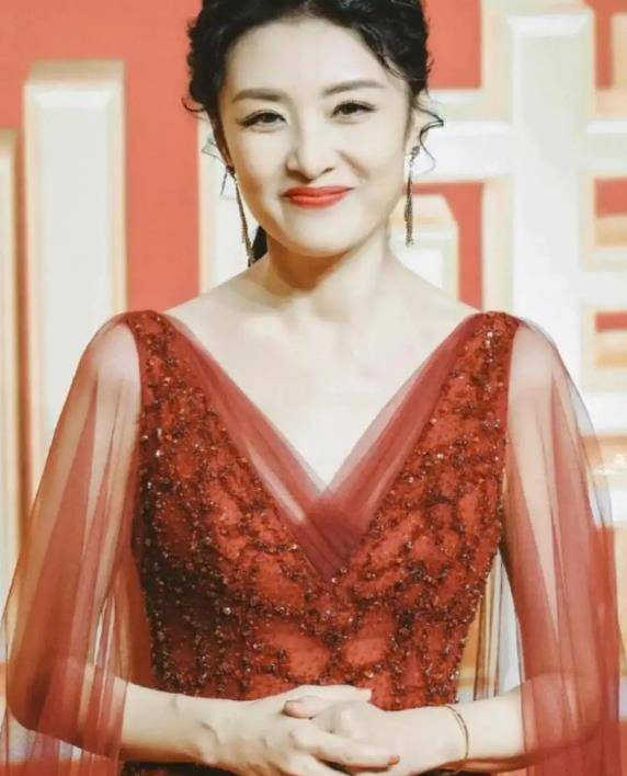 55岁周涛断崖式衰老!