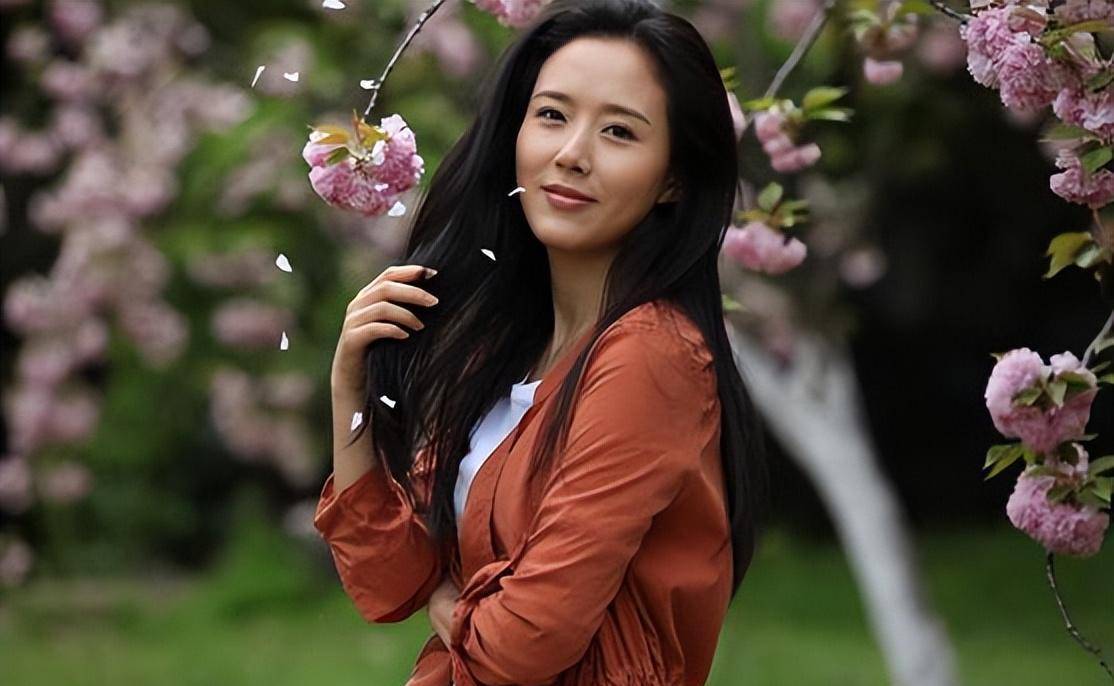 颜丹晨:我这辈子最正确的决定,就是41岁高龄嫁给小丈夫孟浩强_电影