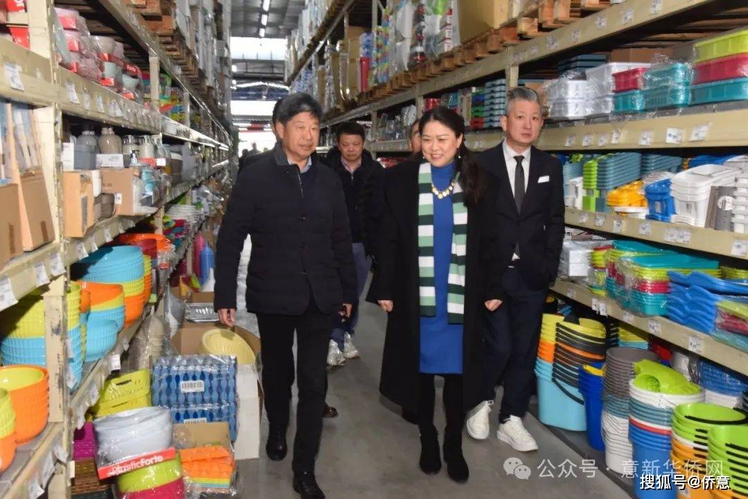 大家纷纷表示,要把意大利设计和中国制造完美结合起来,努力推动更多"