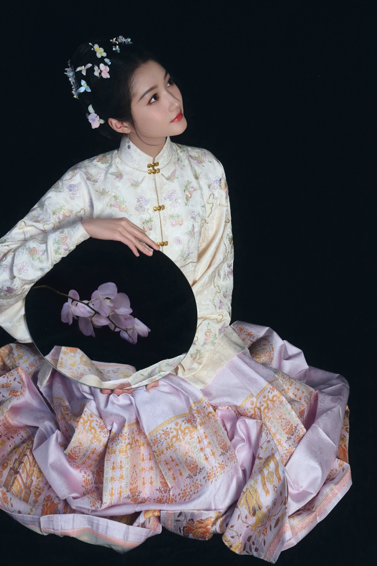 关晓彤马面裙造型高清美图,小家碧玉的她穿上好合适,美的冒泡_时尚