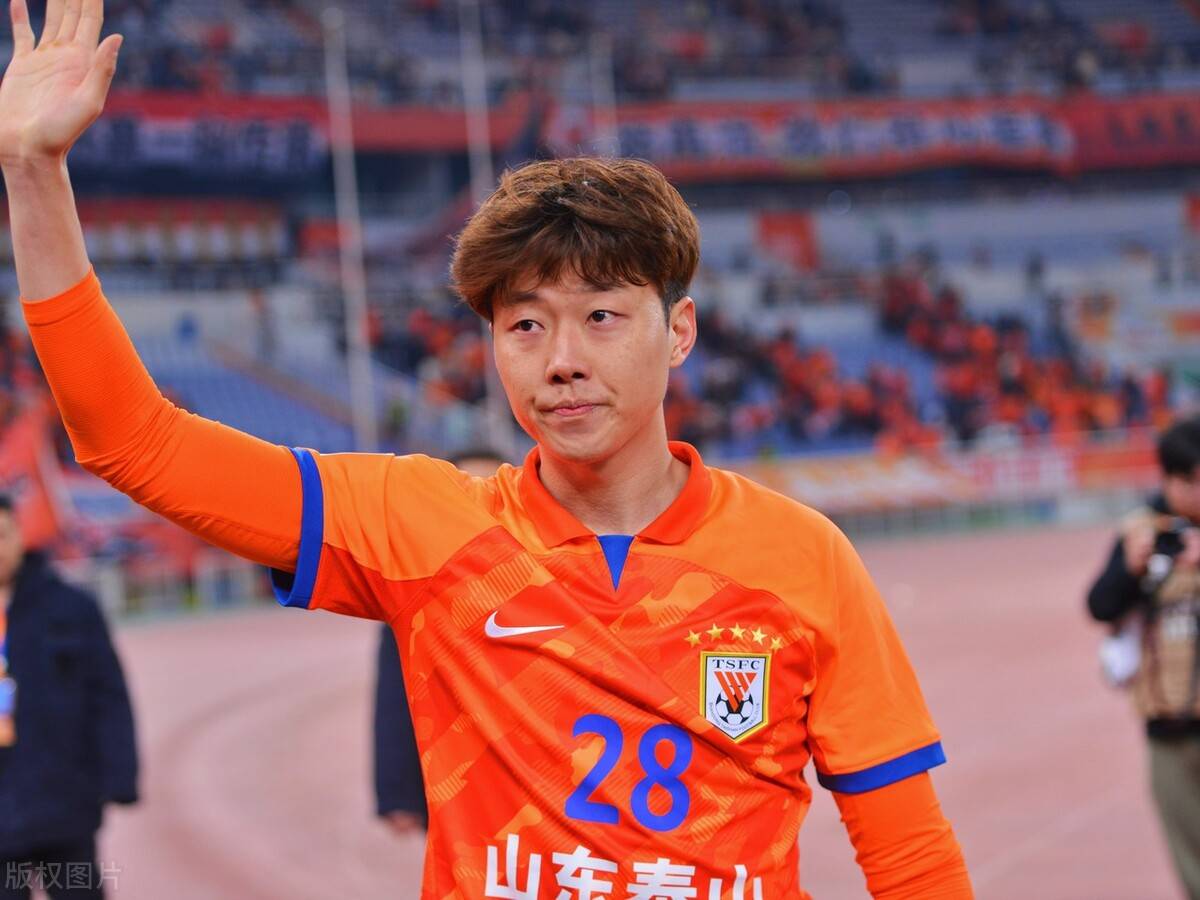 新援仅用一场比赛就征服球迷,踢川崎他是最大亮点_高准翼_泰山队_位置
