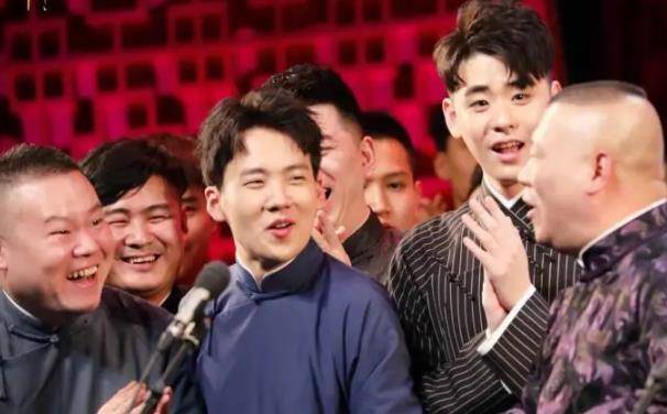 秦霄贤_相声_辛展