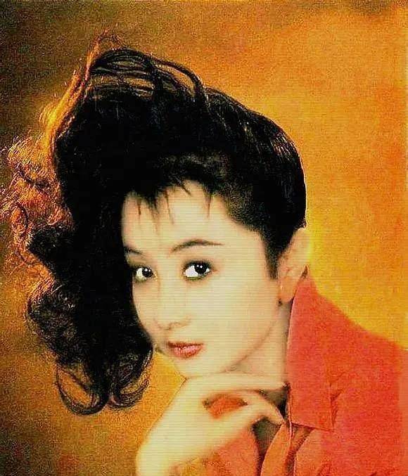 54岁金梦美貌不输朱琳,当红时嫁给同学淡出娱乐圈