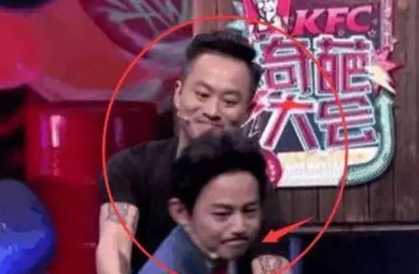 在互动环节中,何老师还坦诚地告诉了陈翰宾自