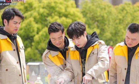 节目_黄磊_罗志祥