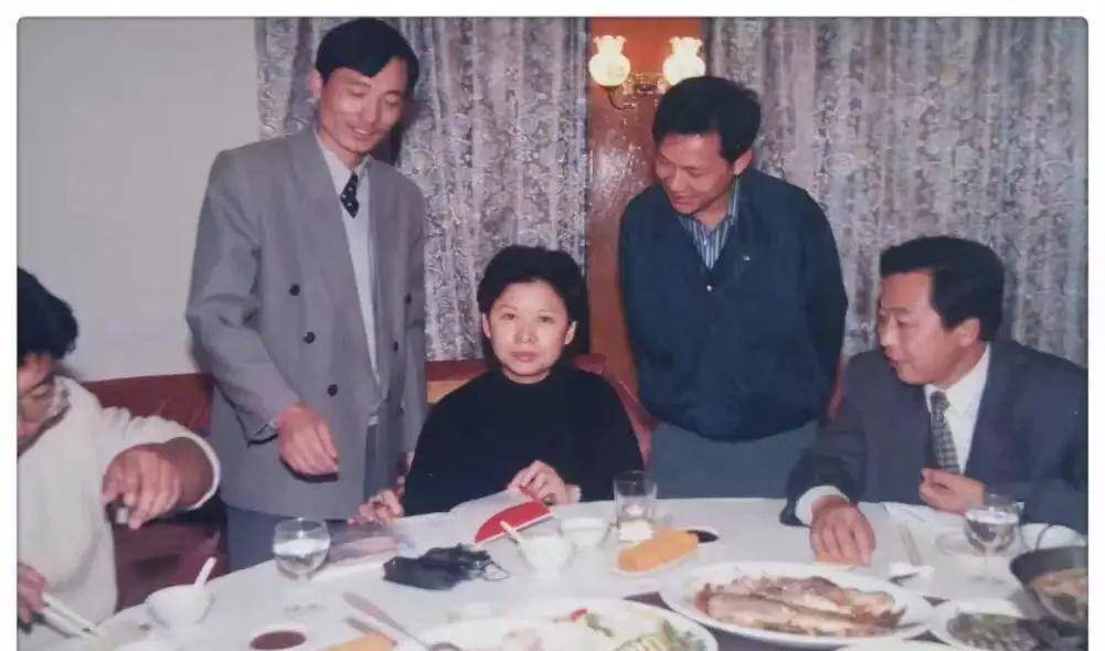 董文华丈夫张楠:苦等5年毫无怨言,关键时刻助妻子走出名誉风波_时间