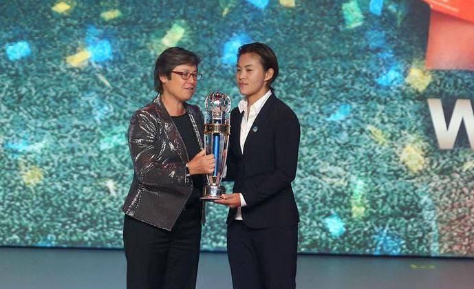 1-1,王霜海外爆发,3分钟内两次突破对手防守,超过40.