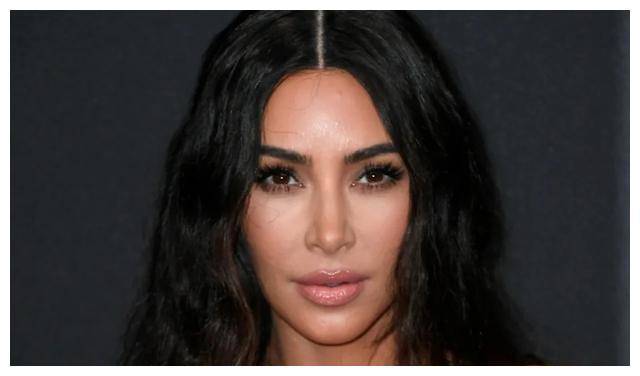 金卡戴珊与贝克汉姆浪漫同游拉斯维加斯,度过激情周末