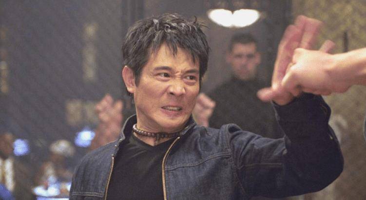 她是李连杰耽误一生的国外红颜,时尚万种美过利智,!