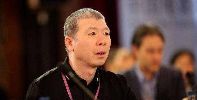 冯小刚饭局照流出,徐帆在一旁端茶倒水_陈凯歌_老大哥