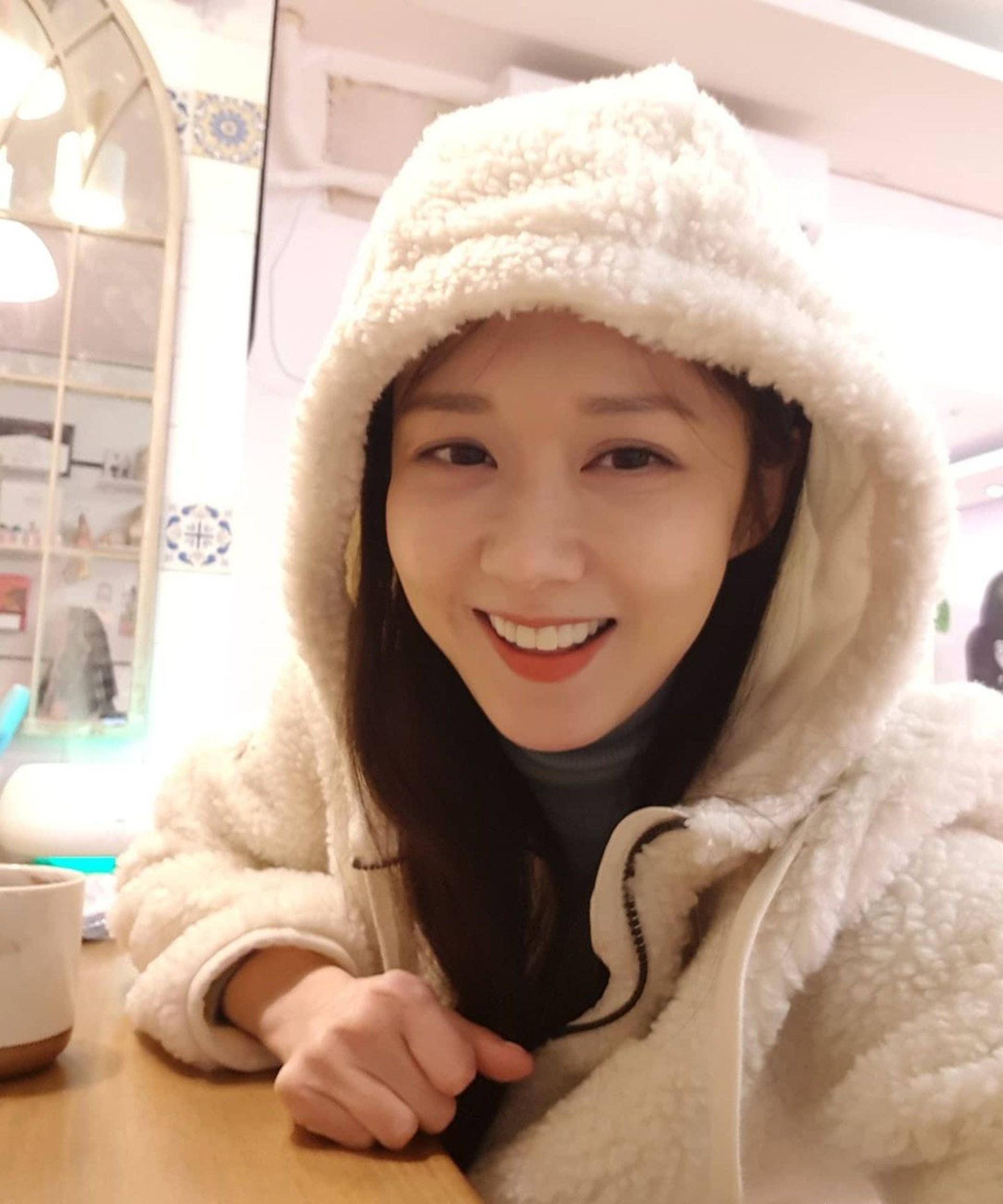 10个国外冻龄女神,张娜拉近照非常有少女感,孙艺珍超