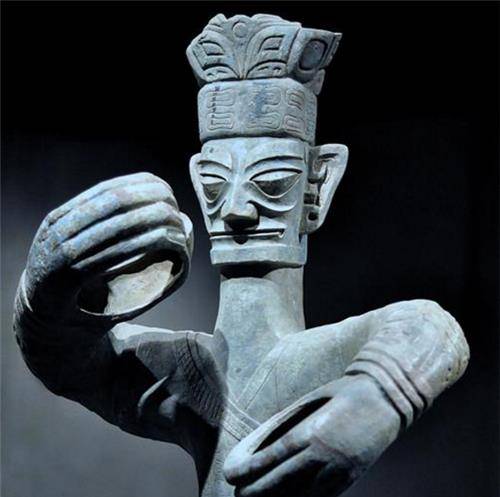 三星堆可深入研究,为何突然放弃挖掘了?