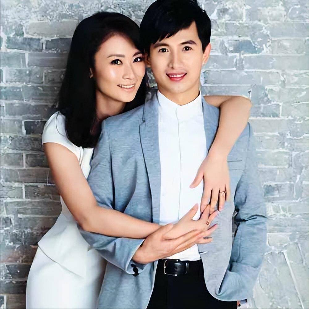 舞蹈家黄豆豆:娶演员妻子,婚后生下一双儿女,一家