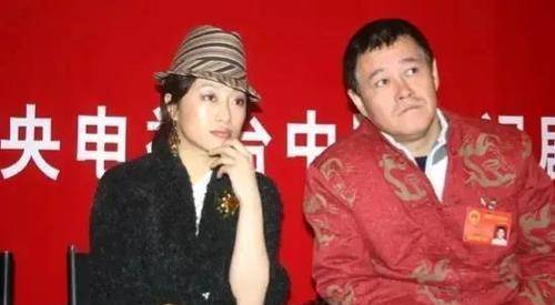 他唯一看走眼的女主角是《马大帅》2中的女主角玉芬的扮演者艾敬,在王