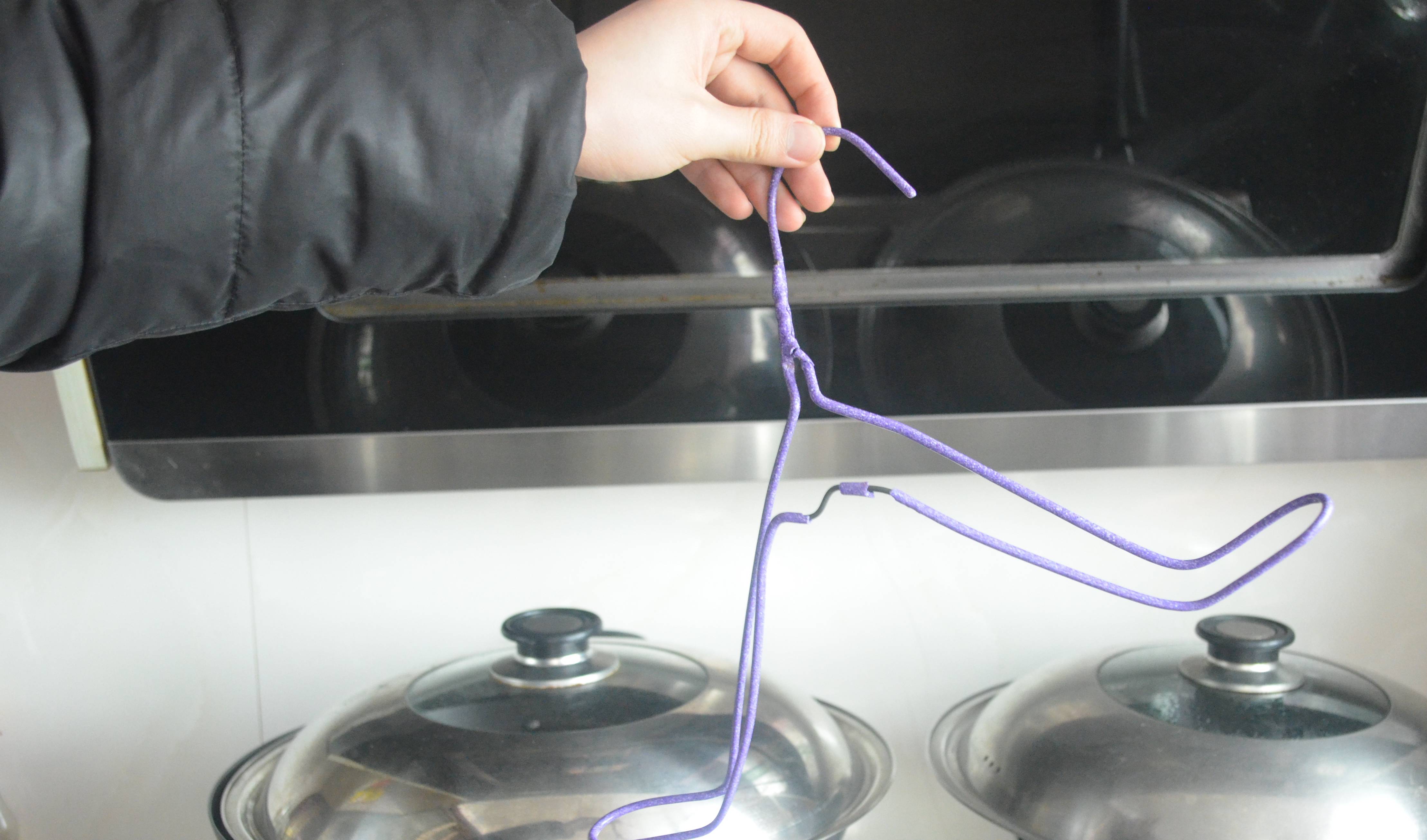 这样改造放在厨房有大用处,废物利用省钱又实用_生活_锅盖_铁丝