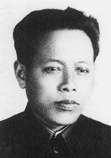 他是伪满禁卫团副营长,暗中联络反日志士密谋绑架溥仪