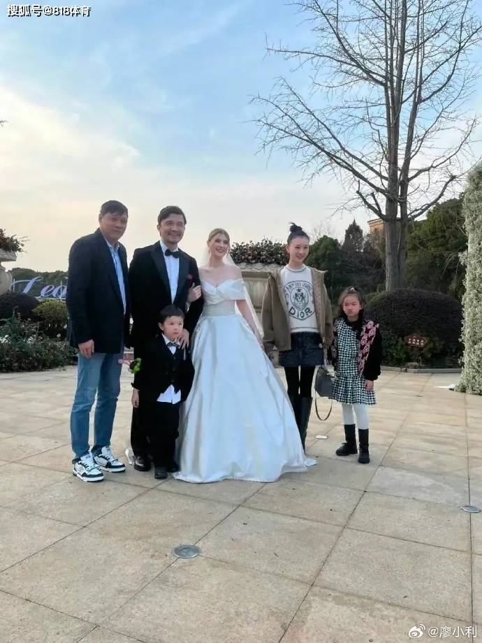 范志毅,朱琪,祁宏等上海老弟兄,原大连人教练组吴伟超,常琳,原大连人