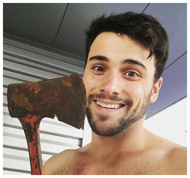 jack falahee通过他坚毅不屈的精神和工作中的出色表现,深受观众欢迎