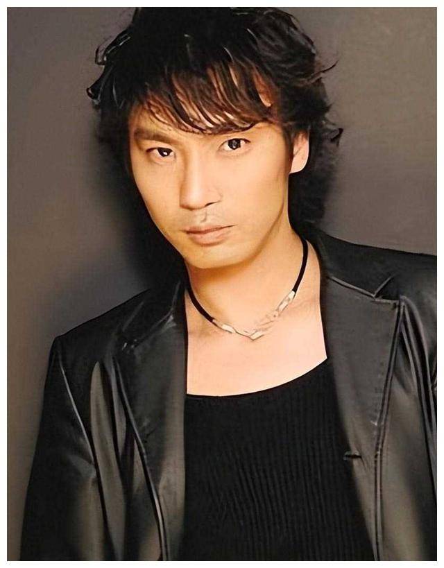 陈少华的故事不仅是一段传奇,更是一部人生的启示录.