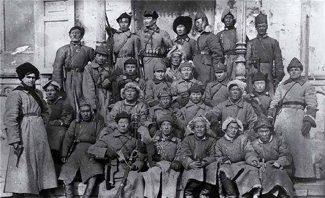 图源网络这场独立闹剧并没有被清政府以及后继的中华民国所承认,但