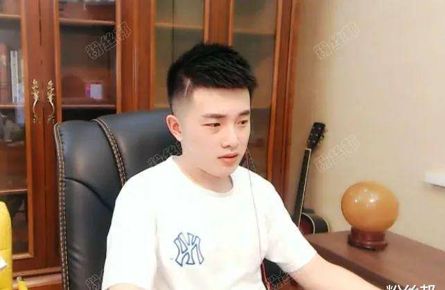 模仿虎牙斗鱼,雨轩转型户外,人气大涨有望成为yy户外"