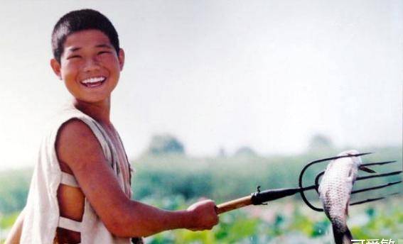 嘎子哥扮演的关羽,自我感觉无比良好,却称为"最丑的"