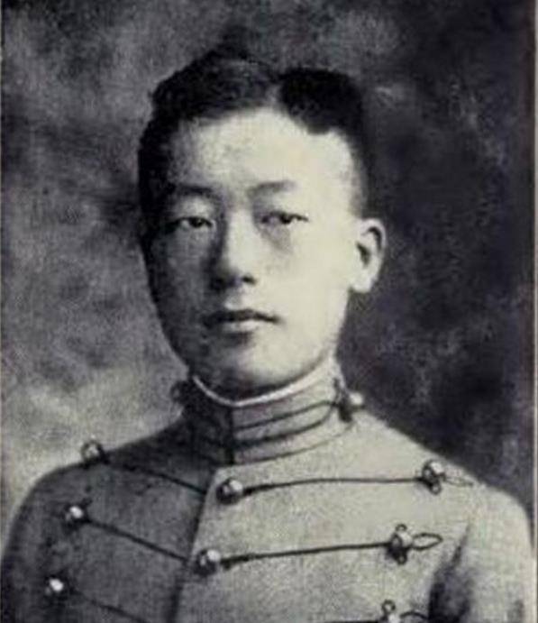 中国将军和美国总统是同学,去世后葬在埃及,妻子和搞!