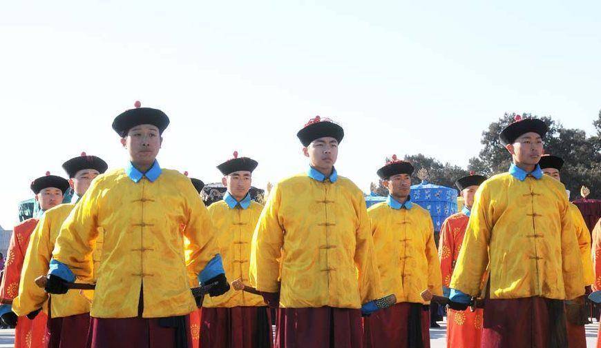 清代的一等侍卫是个多大的官,地位高不高?_清朝_皇帝