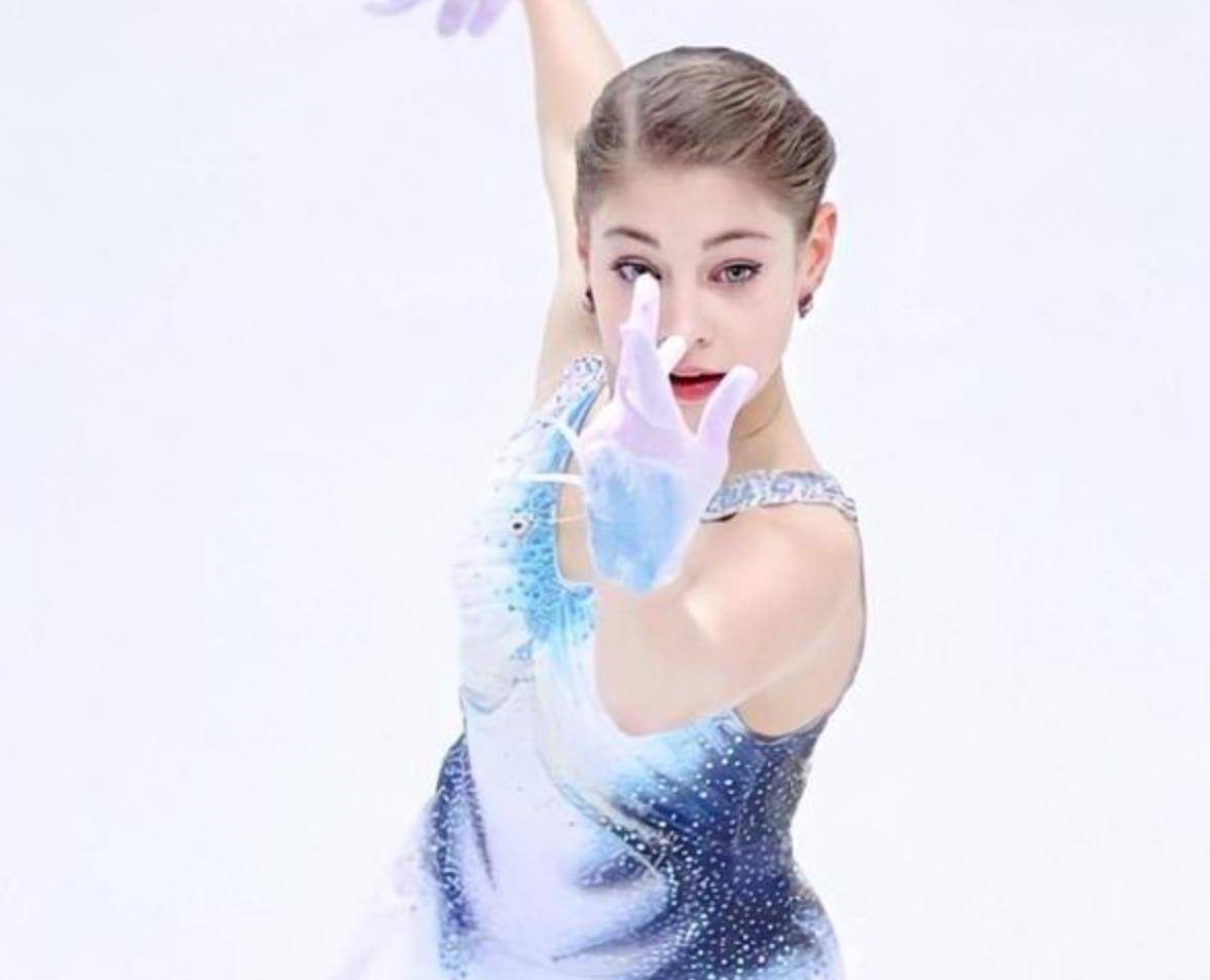 国外花滑女将"飞天"-科斯托娜娅:翱翔冰场的蝴蝶_锦标