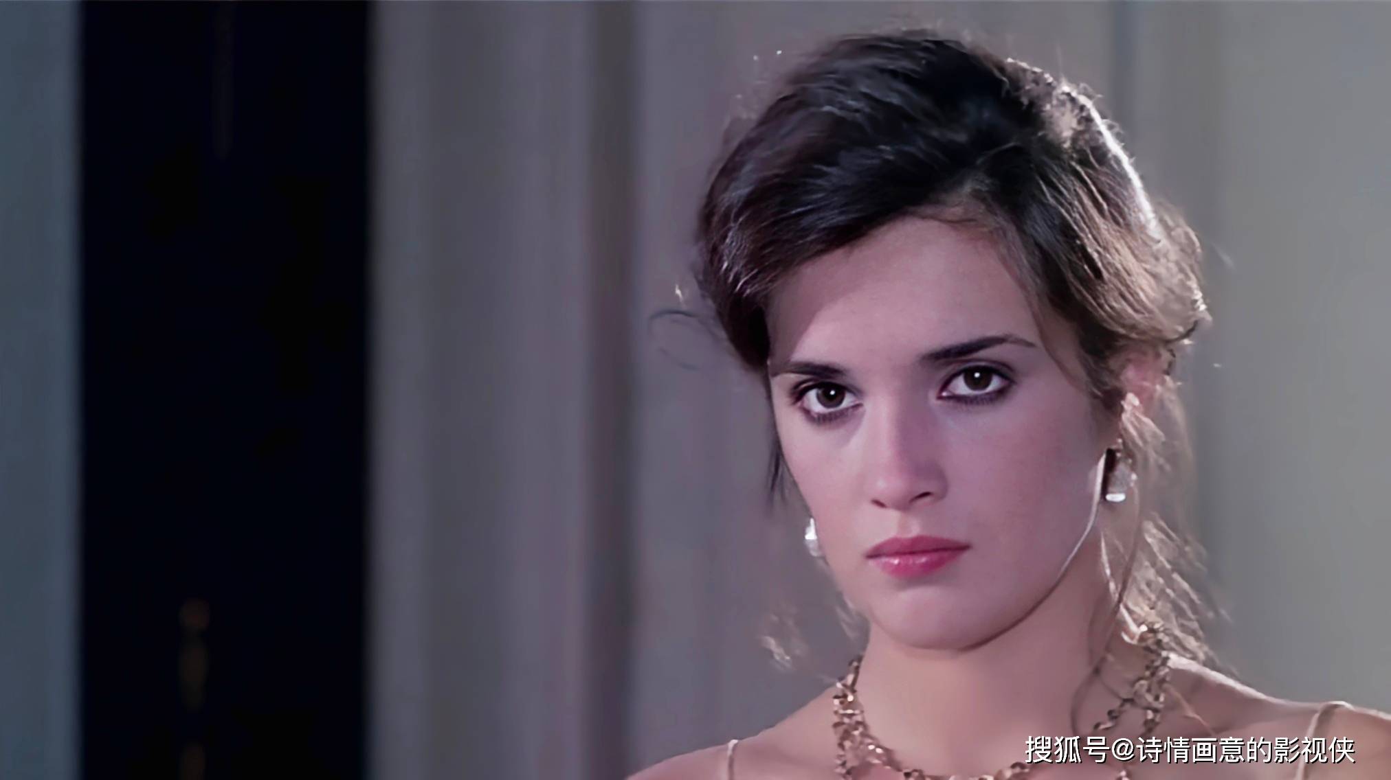 【意大利风月片】《芳香》:爱情,背叛与罪恶的致命交织_劳丽_爱德华