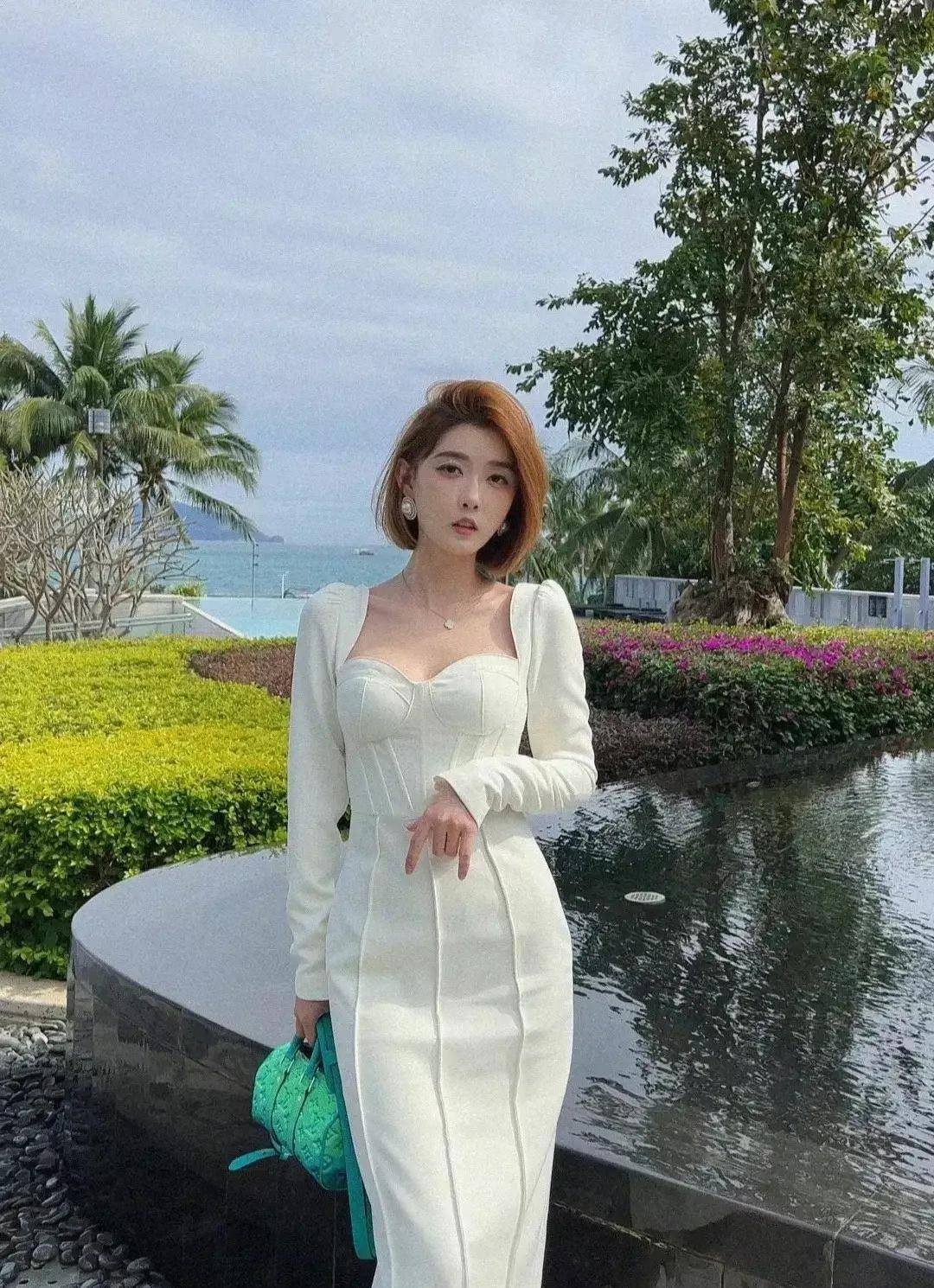 颜值全方面的碾压,热巴vs聂小雨,这就是为什么网红不敢出镜_美颜_明星