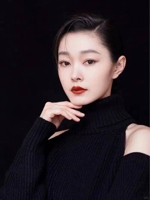 白敬亭出事,隐藏女朋友宋轶遭殃_网友_魏大勋_魏晨